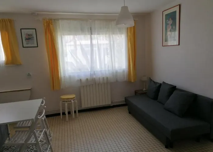 21 Rue Thomas Illyriscus Daire